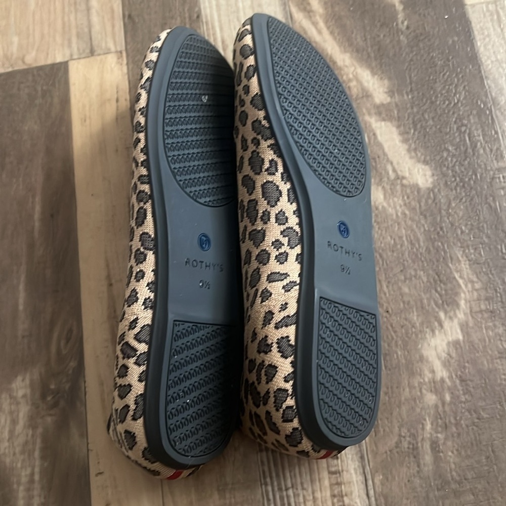 ROTHY'S Women's Flat Slip On Leopard Print
Textile Knit Comfort Shoes Si… - Picture 5 of 7